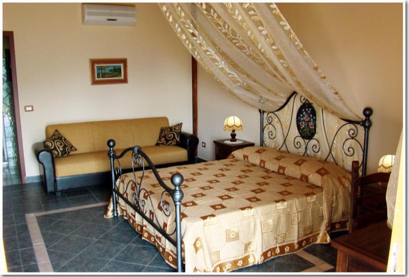 Agriturismo Ghiritina Франкавилла-ди-Сицилия Номер фото