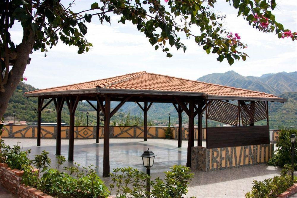 Agriturismo Ghiritina Франкавилла-ди-Сицилия Экстерьер фото