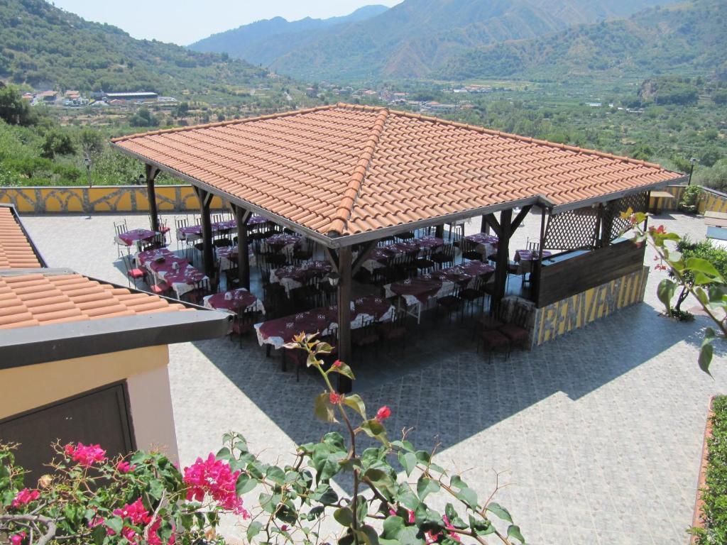 Agriturismo Ghiritina Франкавилла-ди-Сицилия Экстерьер фото